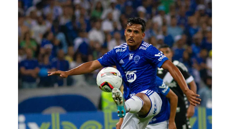 Kaiki trás ‘dor de cabeça’ para o Cruzeiro e desfalca Seleção Brasileira. Fernando Moreno/AGIF