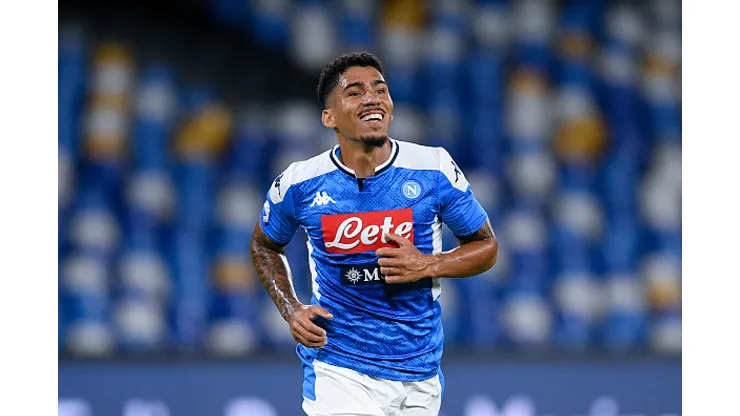 Allan atuando no Napoli em 2020 - (Photo by Giuseppe Maffia/NurPhoto via Getty Images)
