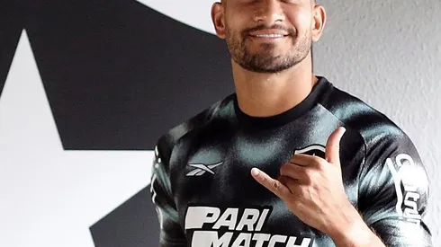 Botafogo contrata o zagueiro Pablo – Pablo, novo reforço do Botafogo – Foto: Twitter/Botafogo