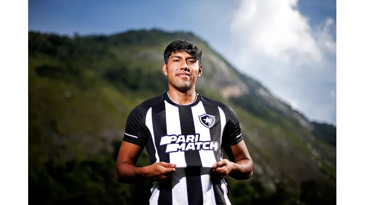 Segovia foi devolvido ao Botafogo. Foto: Vitor Silva/Botafogo