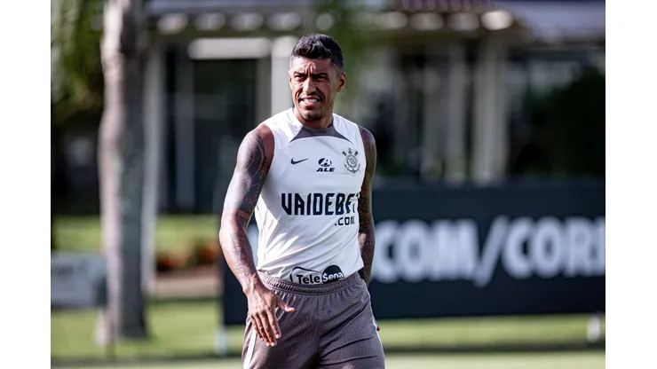 Paulinho estará a disposição de António Oliveira - Foto: Leonardo Lima/AGIF