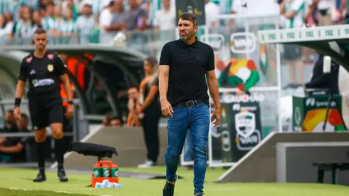 Eduardo Coudet quase contou com o jogador para 2024 – Foto: Luiz Erbes/AGIF