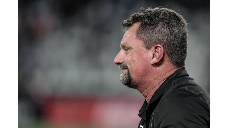 Fábio Matias, técnico interino do Botafogo