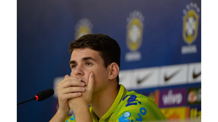 Oscar durante treino da Selecao Brasileira na Granja Comary. Atleta pode pintar em um rival. Foto: Pedro Martins/AGIF