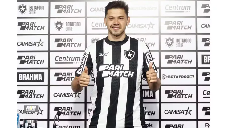 Óscar Romero está empolgado com o novo desafio na carreira. Foto: Vitor Silva/Botafogo