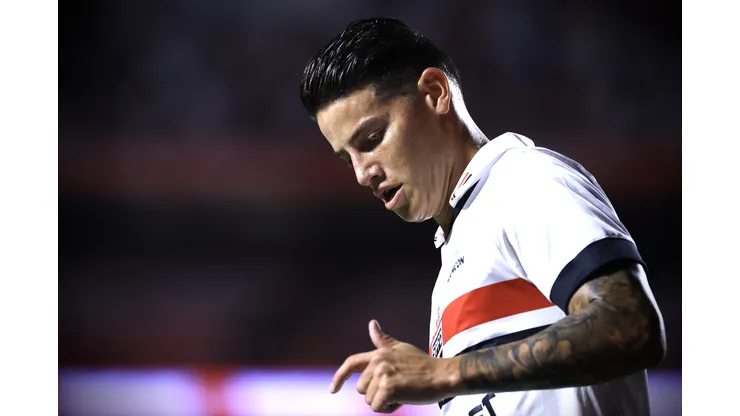 James foi reintegrado a elenco, mas segue sem espaço no São Paulo.