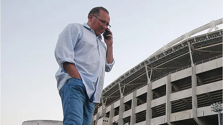 John Textor tem tomado a frente em boa parte das negociações do Glorioso