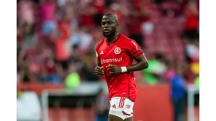 Enner Valencia aguarda próximos dias para saber situação de lesão no Internacional