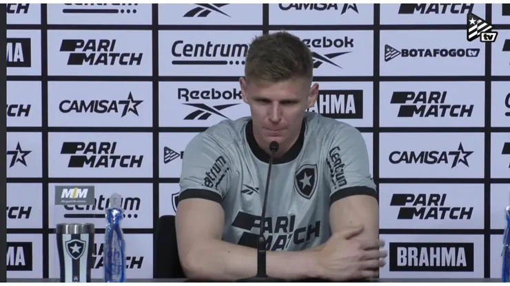 Raul foi oficialmente apresentado como novo goleiro do Botafogo, nesta sexta (22). Foto: Reprodução Botafogo TV