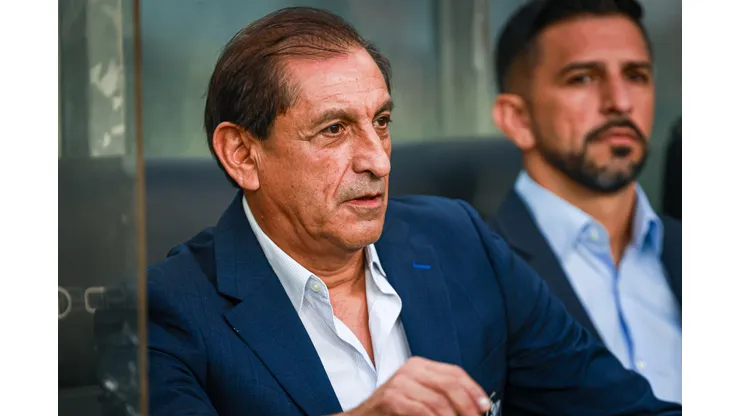 Ramon Diaz tecnico do Vasco durante partida contra o Gremio no estadio Arena do Gremio pelo campeonato Brasileiro A 2023. Comandante foi amassado por ex-Vasco da Gama. Foto: Maxi Franzoi/AGIF