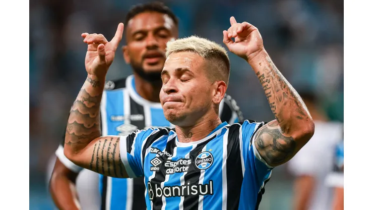 Soteldo comemorando gol pelo Gauchão. Atacante se lesionou com quatro partidas - Foto: Maxi Franzoi/AGIF