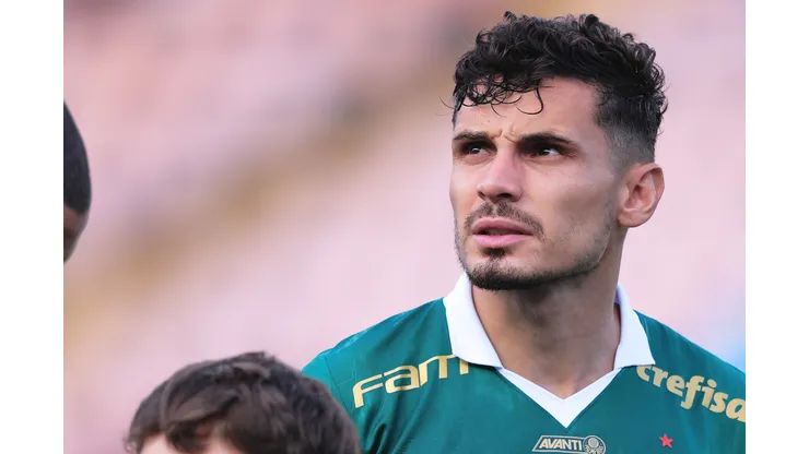 Raphael Veiga jogador do Palmeiras durante partida contra o Mirassol no estadio Arena Barueri pelo campeonato Paulista 2024. Meia foi 'citado' em declaração de um adversário. Foto: Ettore Chiereguini/AGIF