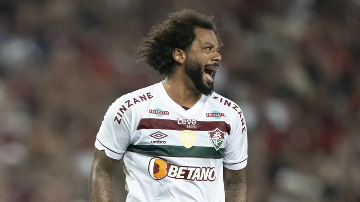 Marcelo jogador do Fluminense lamenta durante partida contra o Flamengo no estádio Maracanã pelo campeonato Carioca 2024. Jorge Rodrigues/AGIF