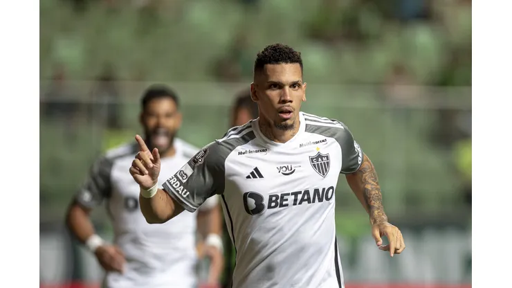 Paulinho comemorando gol sobre o América-MG. Foi o segundo dele na temporada - Foto: Alessandra Torres/AGIF