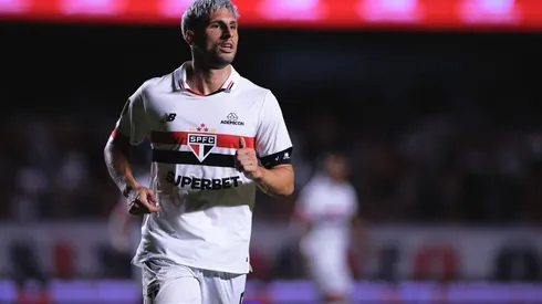 Jonathan Calleri jogando pelo São Paulo – Foto: Ettore Chiereguini/AGIF