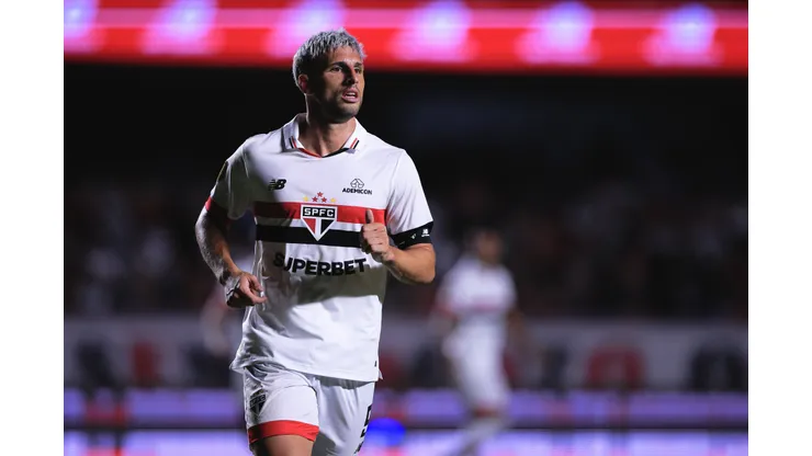 Jonathan Calleri jogando pelo São Paulo - Foto: Ettore Chiereguini/AGIF