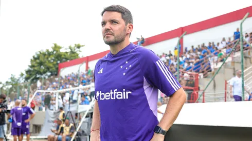 Nicolas Larcamon técnico do Cruzeiro – Foto: Gilson Lobo/AGIF