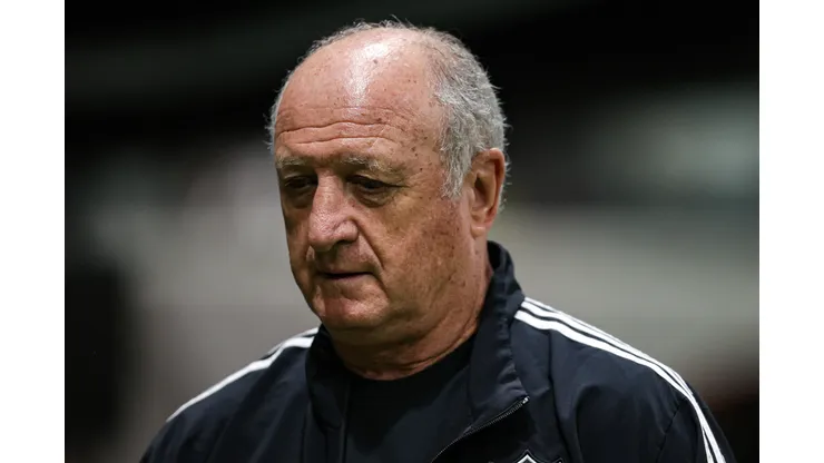 Felipão pode perder meia para o Fluminense.
