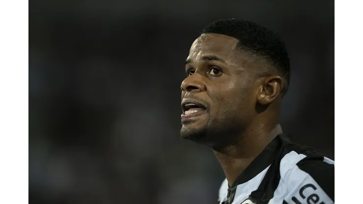 Júnior Santos, atacante do Botafogo. Foto: Jorge Rodrigues/AGIF