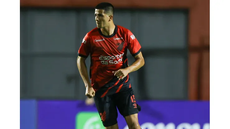 Foto: José Tramontin/athletico.com.br - Gamarra em sua estreia com a camisa do Athletico contra o Andraus.