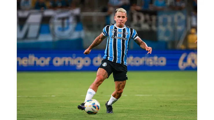 Foto: Maxi Franzoi/AGIF - Soteldo durante confronto contra o São José no Campeonato Carioca.