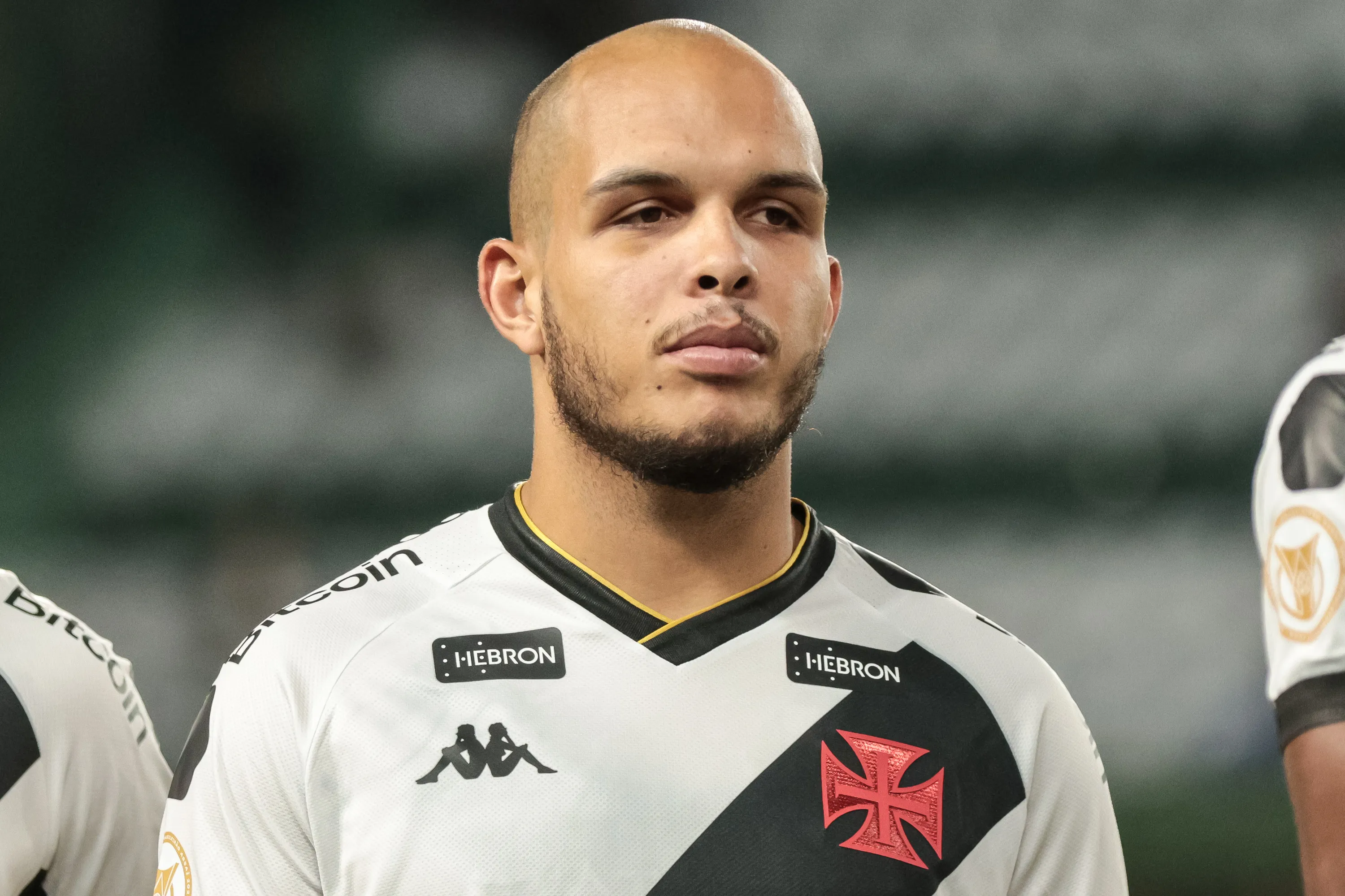 Rodrigo, em partida do Vasco pelo Brasileirão 2023 - Foto: Robson Mafra/AGIF