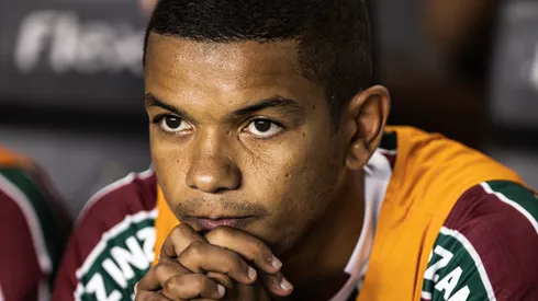 Foto: Abner Dourado/AGIF - David Braz durante a partida contra o Santos no Campeonato Brasileiro de 2023.