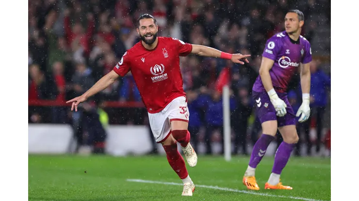 Felipe, campeão pelo Corinthians, defende o Nottingham Forest - Foto: David Rogers/Getty Images