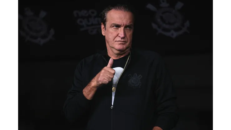 Cuca, em sua passagem pelo Corinthians. Treinador ficou apenas dois jogos à frente do Timão - Foto: Ettore Chiereguini/AGIF