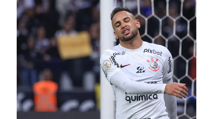 Maycon jogador do Corinthians. Flamengo está de olho meio-campista do Timão. Marcello Zambrana/AGIF