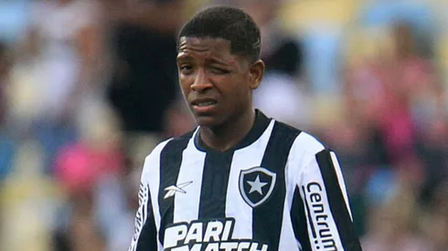 Botafogo assina com Yarlen e multa rescisória varia de 12 à 30 milhões de euros; entenda. Vítor Silva/Botafogo