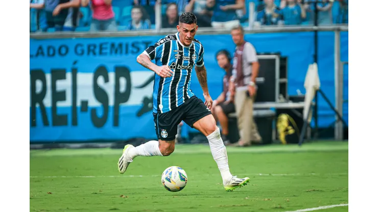 Pavón, titular pela primeira vez contra o Guarany. O atacante ajudou com dois gols - Foto: Maxi Franzoi/AGIF