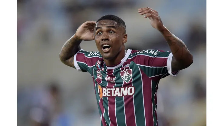 Douglas Costa agradece oportunidade no Fluminense e se prepara para enfrear o Botafogo. Alexandre Loureiro/AGIF