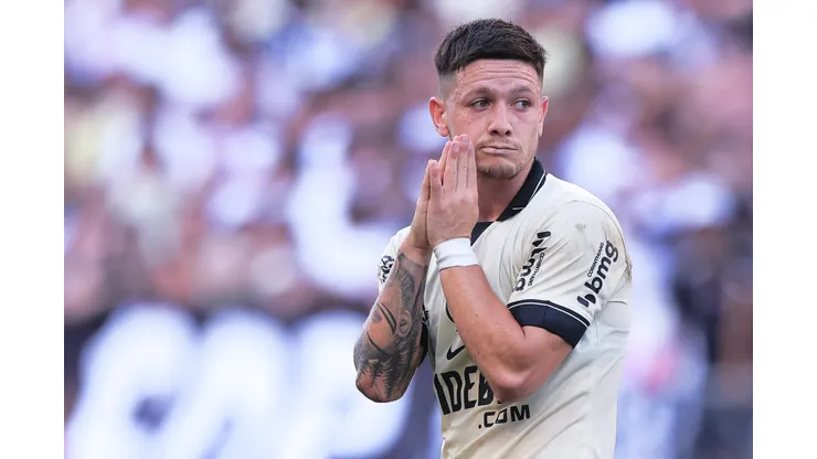 Garro cumprirá suspensão diante do América-RN.