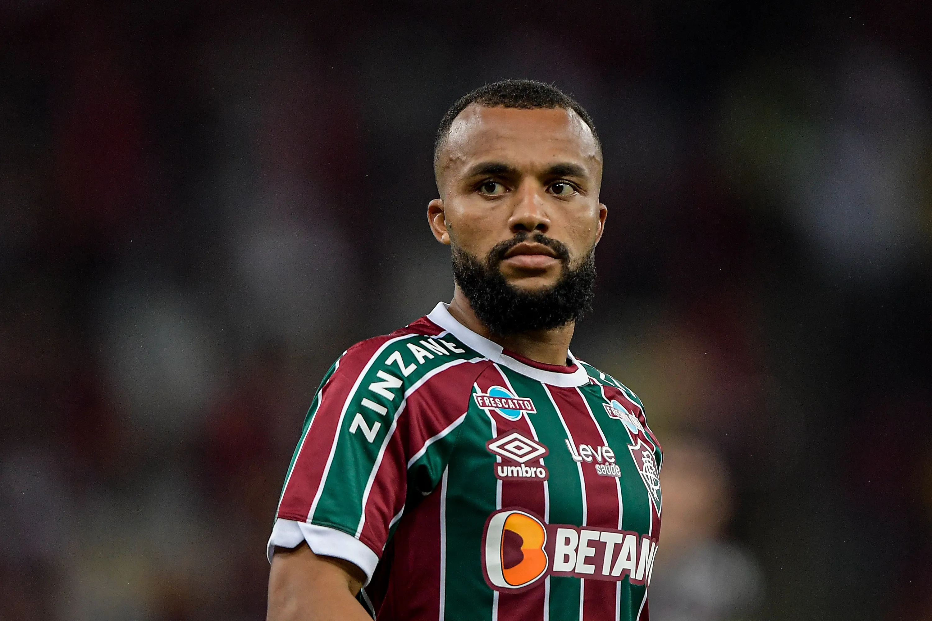 Samuel Xavier vira problema no Fluminense. Foto: Thiago Ribeiro/AGIF