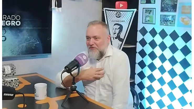 Rozallah Santoro durante entrevista ao Alambrado Alvinegro. Foto: Reprodução Alambrado Alvinegro