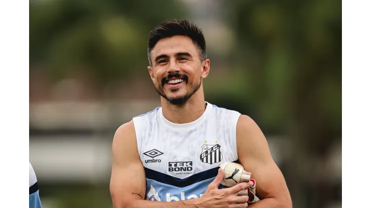 William jogador do Santos durante treino no Centro de Treinamento CT Rei Pele.
