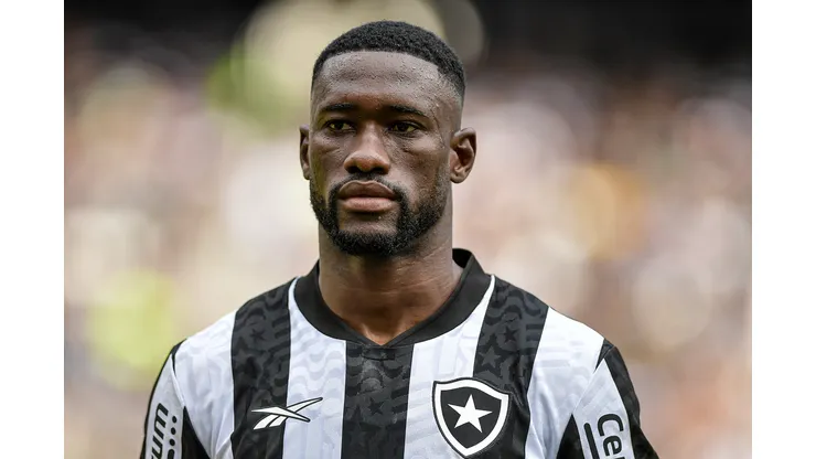 Bastos jogador do Botafogo durante partida contra o Sampaio Correa no estadio Engenhao pelo campeonato Carioca 2024.