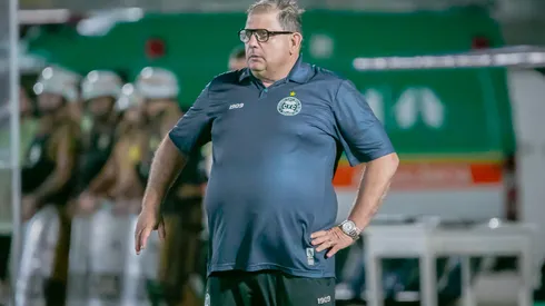 Guto Ferreira, tecnico do Coritiba durante partida contra o Maringa no estadio Willie Davids pelo campeonato Paranaense 2024. Fernando Teramatsu/AGIF