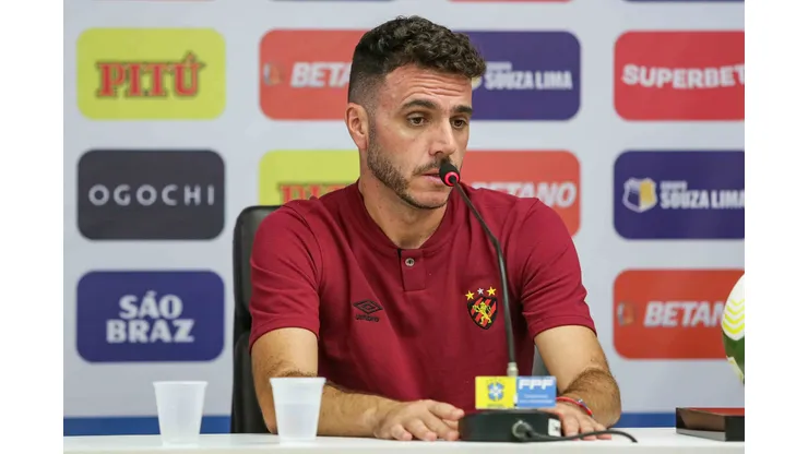 Mariano Soso tecnico do Sport durante entrevista coletiva da Final do Campeonato Pernambucano Betnacional 2024 na Federacao Pernambucana de Futebol em Recife (PE), nesta sexta-feira (29). Rafael Vieira/AGIF