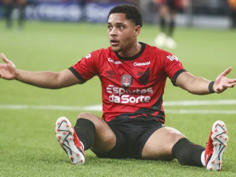 Xavi traz informação importante sobre futuro de Vitor Roque e notícia quente chega ao Athletico-PR