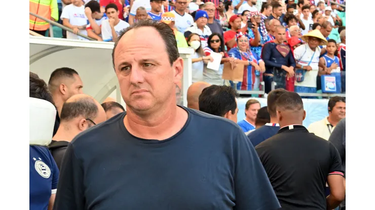 Rogerio Ceni, tecnico do BAHIA, durante partida contra o JEQUIE, no estadio Arena Fonte Nova pelo campeonato Baiano 2024. Walmir Cirne/AGIF
