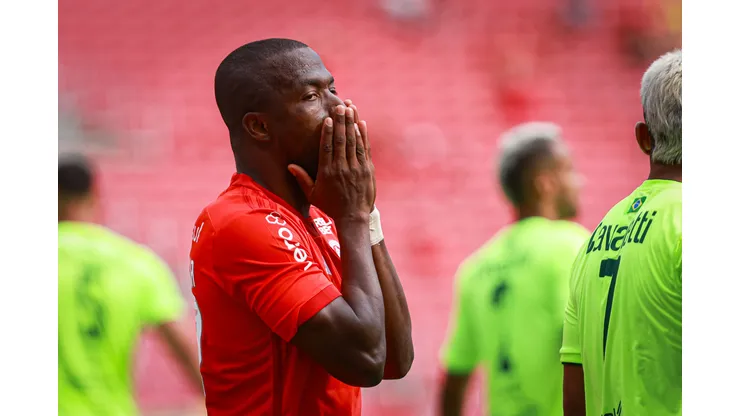Enner Valencia não atua desde março - Foto: Maxi Franzoi/AGIF