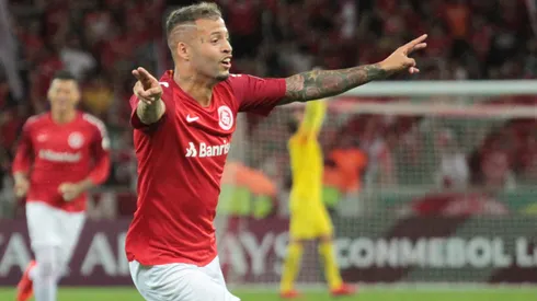 Nico López é desejado por clubes do Brasil – Foto: Lucas Sabino/AGIF