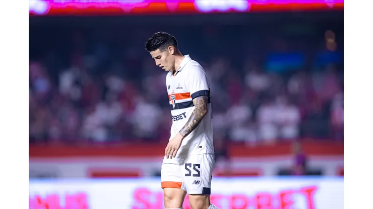 James se pronuncia oficialmente no São Paulo. Foto: Leonardo Lima/AGIF