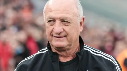 PR – CURITIBA – 02/09/2023 – BRASILEIRO A 2023, ATHLETICO-PR X ATLETICO-MG – Luiz Felipe Scolari, Felipao, tecnico do Atletico-MG durante partida contra o Athletico-PR no estadio Arena da Baixada pelo campeonato Brasileiro A 2023. Foto: Robson Mafra/AGIF