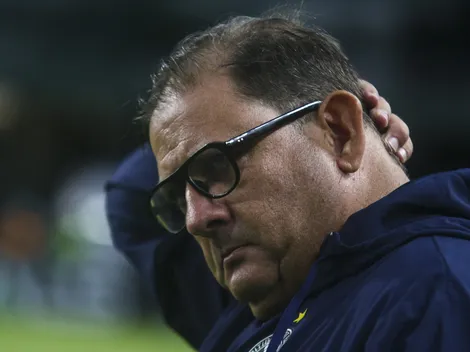 Com muitos jogadores do Coritiba na DM, Guto fala sobre reforços: “Grupo inchado não resolve nada”