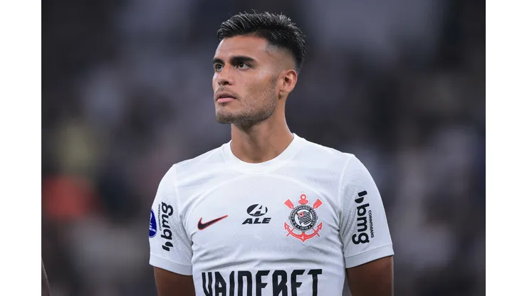 Fausto Vera foi um dos alvos de críticas após derrota na Sul-Americana.