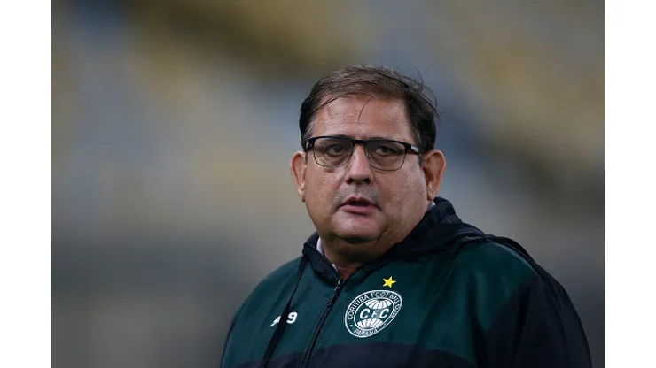 Guto Ferreira técnico do Coritiba