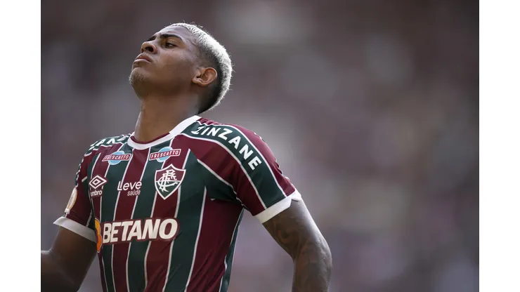 RJ - RIO DE JANEIRO - 08/10/2023 - BRASILEIRO A 2023, FLUMINENSE X BOTAFOGO - John Kennedy jogador do Fluminense durante partida contra o Botafogo no estadio Maracana pelo campeonato Brasileiro A 2023. Foto: Jorge Rodrigues/AGIF